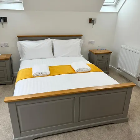 Wayfarers Bed & Breakfast *